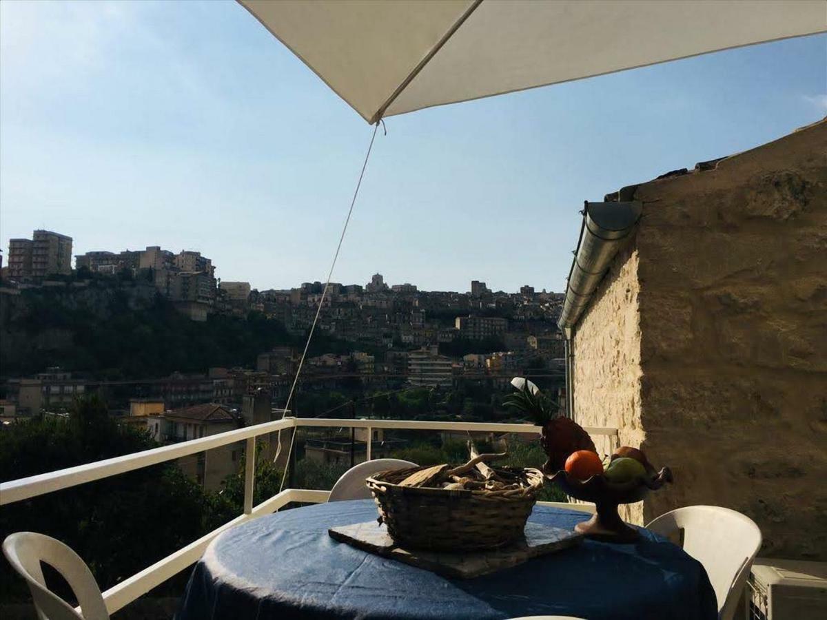 Villa Casa Sabir à Modica Extérieur photo